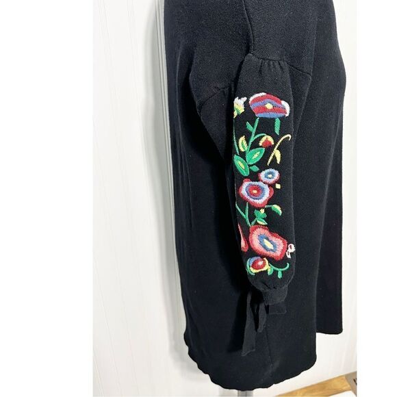 Zara Floral Embroidered Sleeves Tie Knit Dress Sweater Black Women's Size Medium - Picture 9 of 9